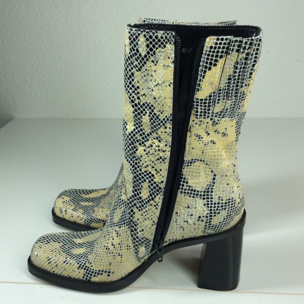Mainframe Cream & Black Y2K Snakeskin Block Boots Square Toe Size: 6.5 - Picture 9 of 10